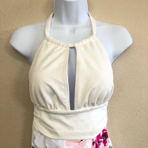 CUPSHE Woman’s Halter Cutout Rushing White Floral One Piece Swimsuit Size XS - Picture 6 of 9